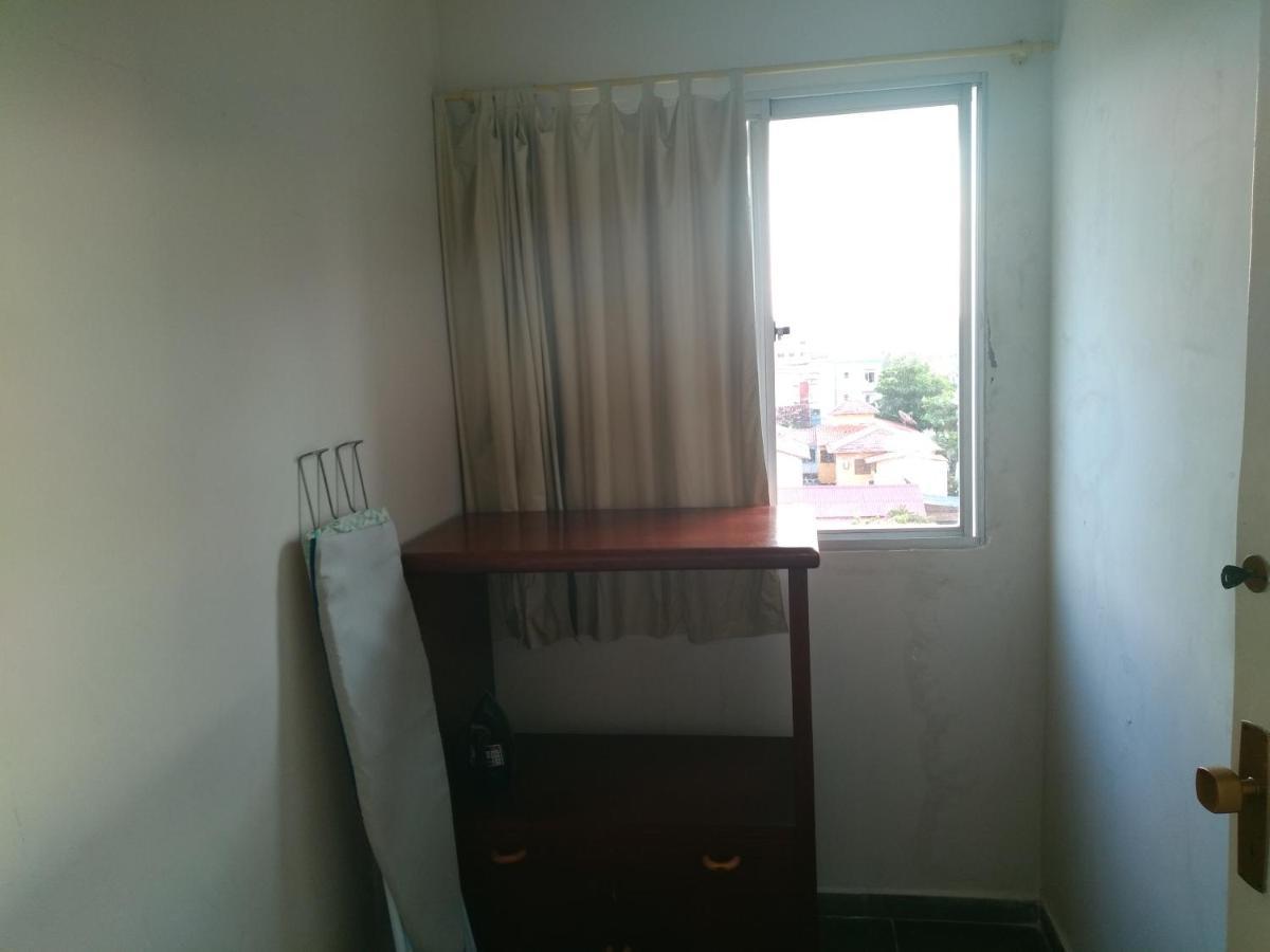 Suíte com Cozinha independente em Apartamento Cabo Frio Exterior foto